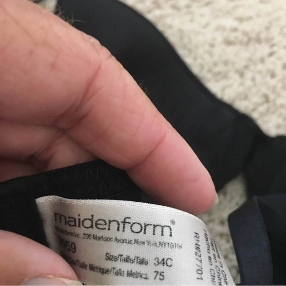 Black Maidenform size 34C bra